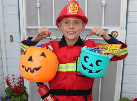 Teal Pumpkin Candy Bucket – Allergy Superheroes