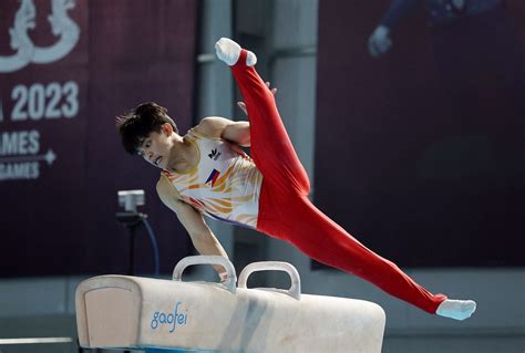 WATCH: Carlos Yulo dazzles in SEA Games gymnastics