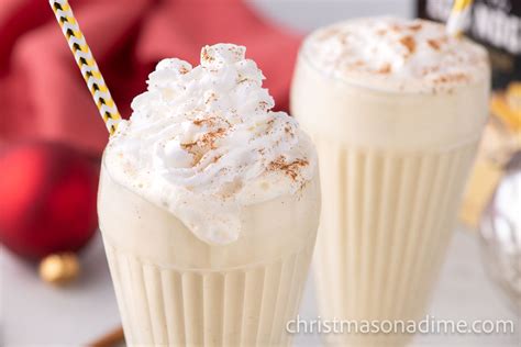 Eggnog Milkshake - christmasonadime.com