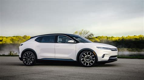 Chrysler Unveils Airflow Concept, Plans for First BEV | THE SHOP