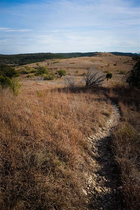 Hiking Indiangrass Trail at Doeskin Ranch | 10nineteen