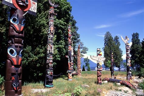 Stanley Park Totem Poles in Vancouver - Geographic Media