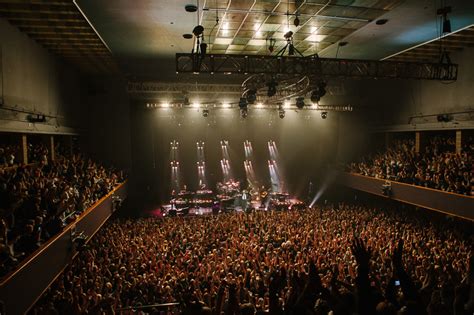 Gig Junkies » Blog Archive » Gary Barlow @ The Civic Hall, Wolverhampton, UK – 30th December 2012