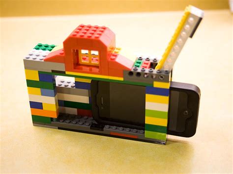 LEGO iPhone 4 Camera | Gadgetsin