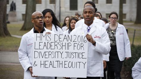 Harvard Medical School students decry lack of diversity