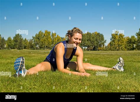 Groin stretch hi-res stock photography and images - Alamy