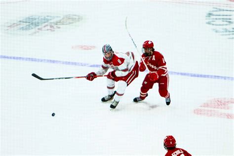 Men’s Ice Hockey: Ohio State shocks Badgers with sweep