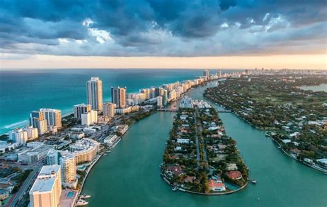 Aerial view of Miami Beach at sunset Stock Photo by ©jovannig 140879866