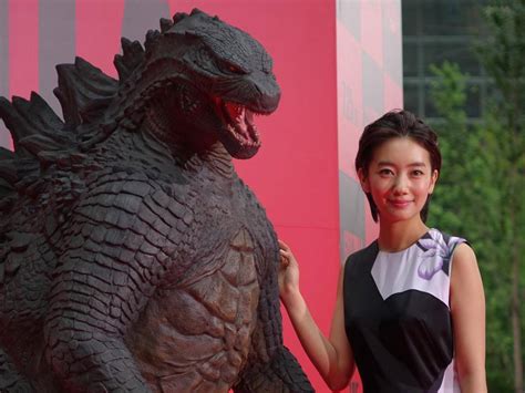 jimpluff: Godzilla and Japanese actress Haru, who I believe plays Elle ...