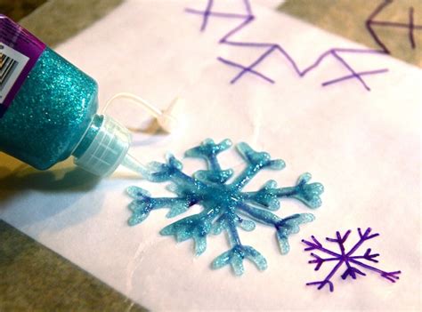 DIY Snowflakes Craft Using Glittered Glue - A Cowboy's Wife