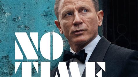 James Bond: No Time to Die Wrap Photo Shows Daniel Craig, Cary Fukunaga