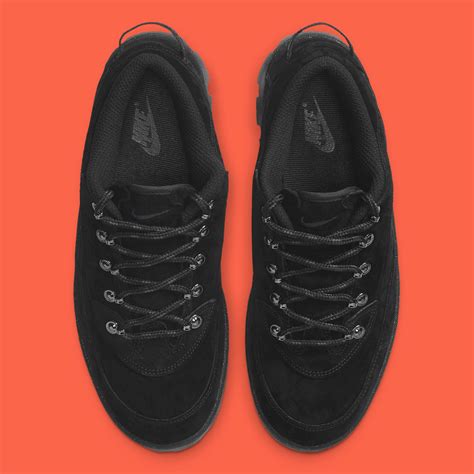 Nike Lahar Low Black Women's SneakerNews.com