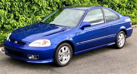 Pristine 2000 Honda Civic Si Sells For An Insane $50,000 | Carscoops