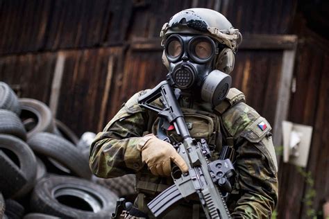 MIRA Safety CM-7M Military Gas Mask Full-Face Respirator | Gas mask, Tactical gas mask, Special ...