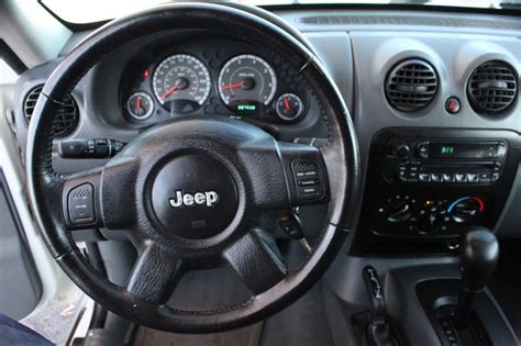 2007 Jeep Liberty Photos