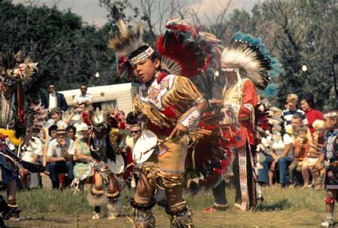 Shakopee Mdewakanton Sioux Community powwow | MNopedia