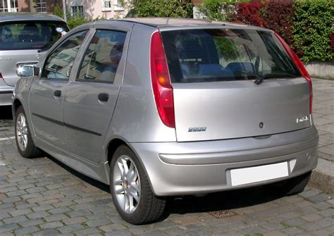 FIAT PUNTO - fiat-punto_silver_12.jpg