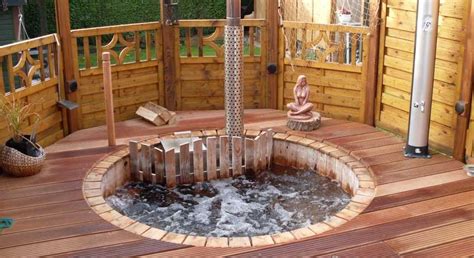 Different types of Wooden Hot Tubs for sale | Wooden hot tubs