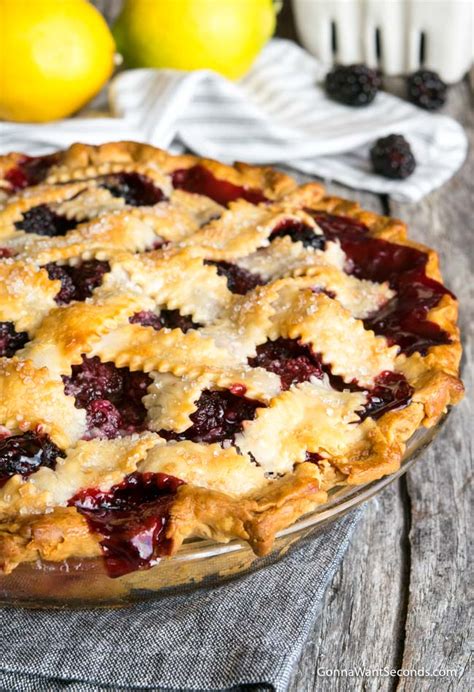 Easy Blackberry Pie Recipe - Gonna Want Seconds