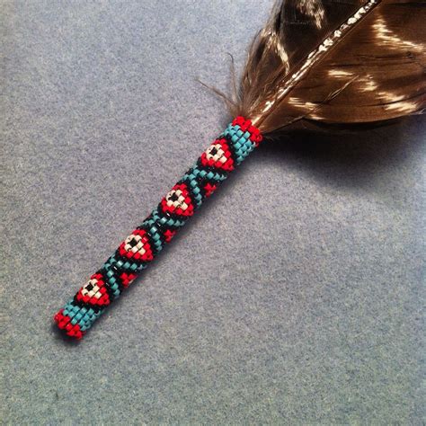 Beaded feather!! "Circle (8) beadwork" | Native american beadwork patterns, Beadwork patterns ...