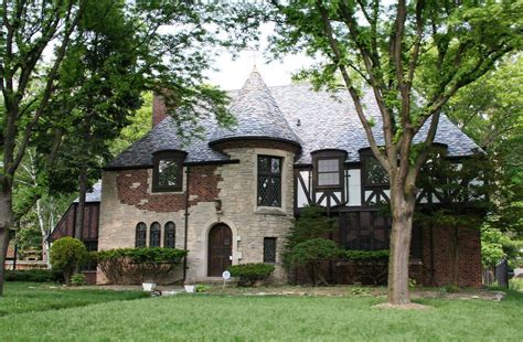 6 Historic Neighborhoods In Detroit That Will Take You Back In Time | Historic neighborhoods ...