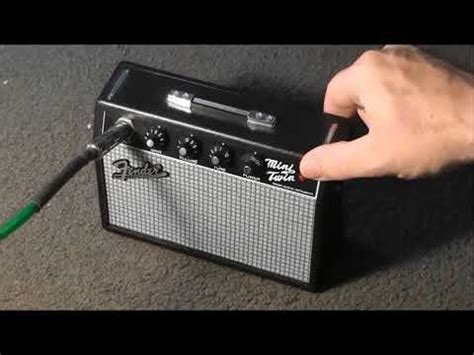 Review of the Fender Mini 65 Twin Amp amplifier. Where to buy it?