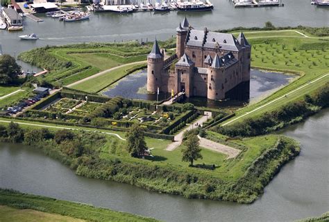 Muiderslot, The Netherlands. Medieval castle with a rich history. : castles