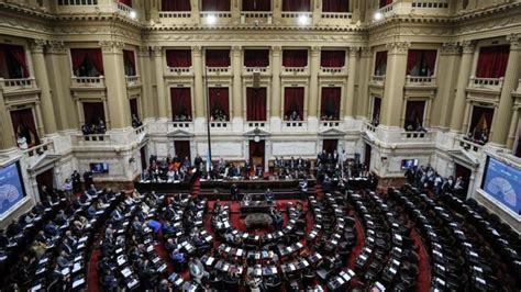 Milei’s omnibus bill wins general approval in lower house | Buenos Aires Times