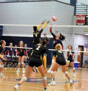 Effingham County High School volleyball player Cailin Prtichard stars