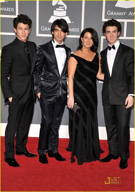 The Jonas Brothers - Grammy Awards 2009 | Photo 68121 - Photo Gallery ...