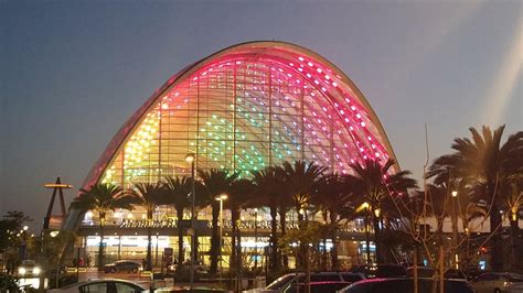 Anaheim Train Station aka ARTIC....at night! - YouTube