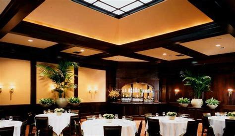 9 Best Romantic Fine Dining Restaurants in San Francisco For Couples