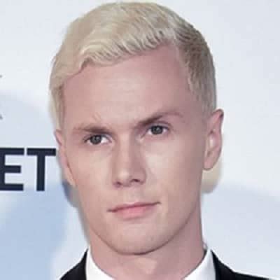 Barron Hilton II - Bio, Career, Net Worth, Height, Married, Facts