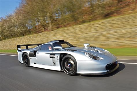 The Only Street-Legal 1997 Porsche 911 GT1 Evo Heads to Auction | Automobile Magazine