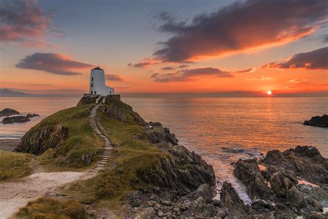 Ynys Llanddwyn Twy Mawr lighthouse sits on the small tidal island of ...