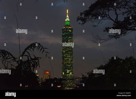 Night view of Taipei 101, Tawan Stock Photo - Alamy