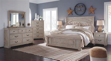 Charmyn - White Wash - King Panel Bed - EZ Furniture Sales & Leasing