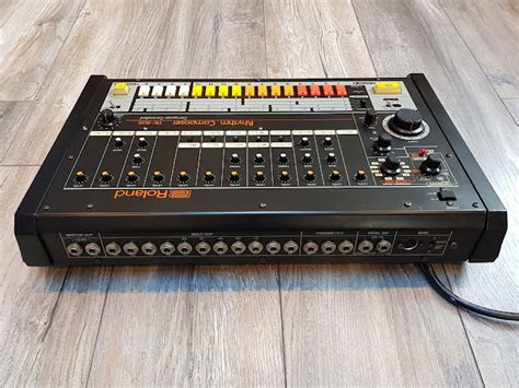 MATRIXSYNTH: ROLAND TR-808 RHYTHM COMPOSER ANALOGUE DRUM MACHINE