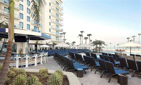 Luxury Hotel in Huntington Beach - The Waterfront Beach Resort