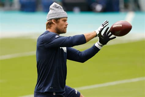 Greg Olsen Retires, Will Join "Fox NFL Sunday" Team - InsideHook