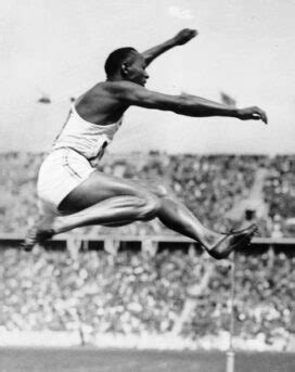 Jesse Owens biography | birthday, trivia | American Olympian | Who2