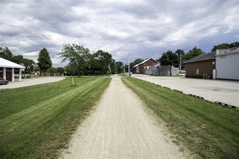 Glacial Drumlin Trail at Deerfield image - Free stock photo - Public Domain photo - CC0 Images