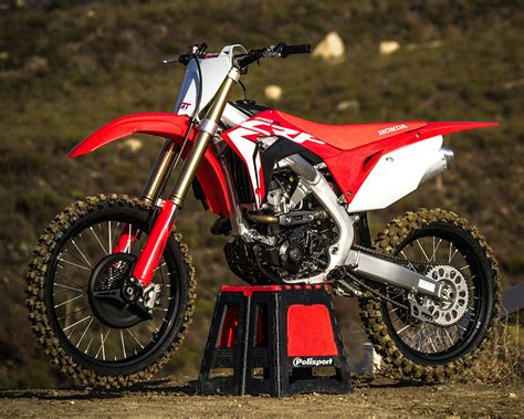 2019 Honda CRF250R Full Bike Test - Dirt Bike Test