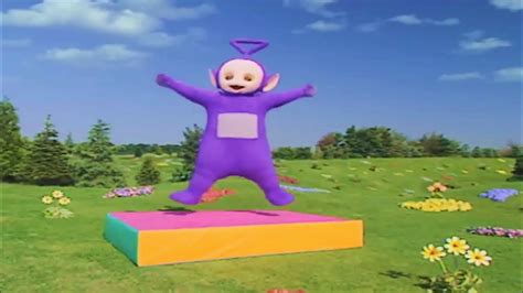 Tinky Winky dancing to Cheeki Breeki Hardbass Anthem - YouTube