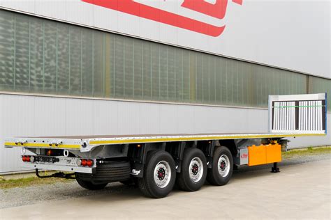 Plateau: Fliegl Trailer - tippers, truck trailers, chassis