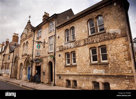 UK, England, Lincolnshire, Stamford, All Saints Street, Otter’s Stock Photo, Royalty Free Image ...