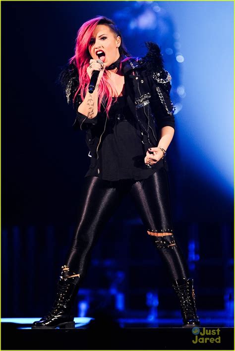 demi lovato neon lights tour - Alishana Photo (37017595) - Fanpop