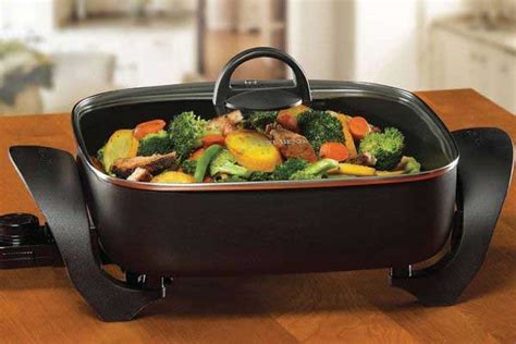 5 Best Electric Skillets 2022 – Reviews & Buying Guide