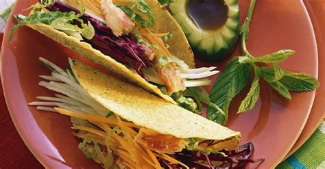 Taco Shells with Salad Filling recipe | Eat Smarter USA