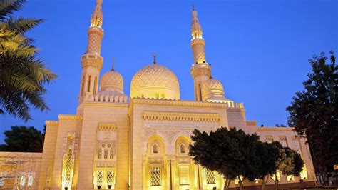 Dress Code Jumeirah Mosque & Best Way to Get There?